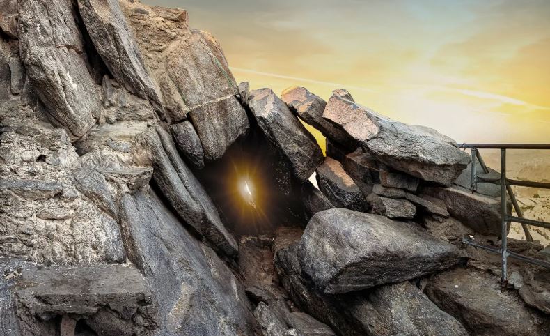 hira cave